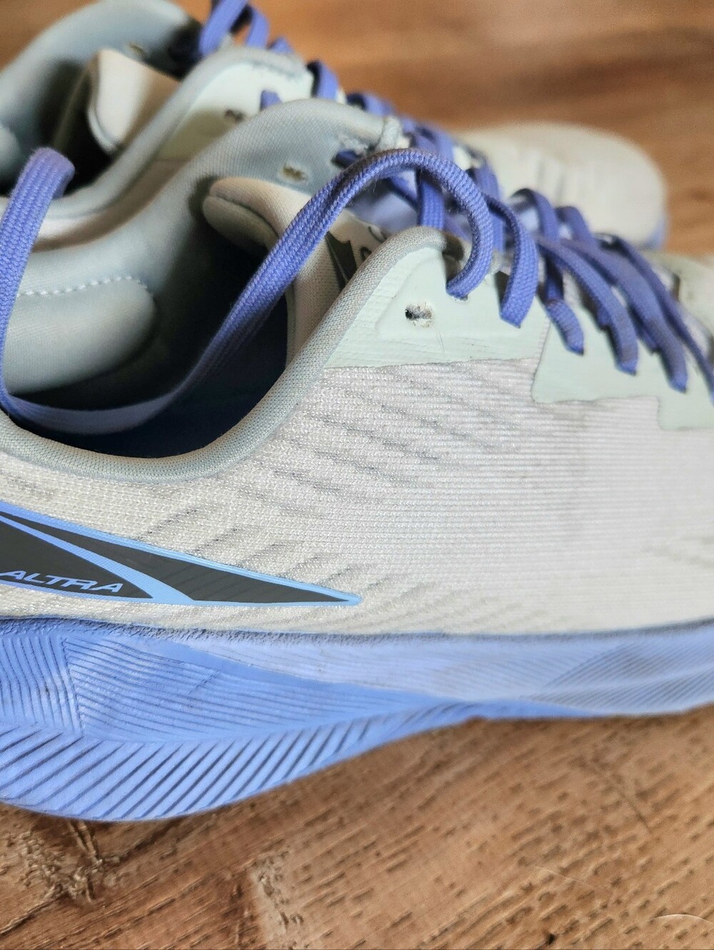 ALTRA Fwd Experience Lavendar And Grey Running Shoes. Size 8 - Picture 6 of 13
